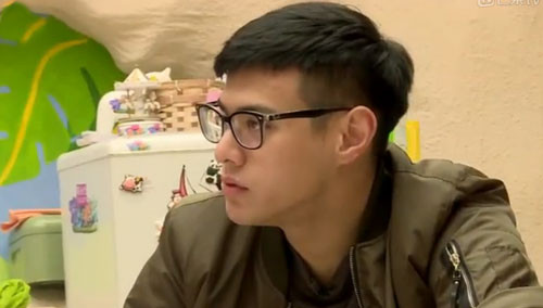 小伙伴“糖衣”战略 杜天皓秒变乖乖男