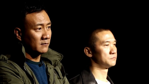 《一年级·大学季》12月5日看点:黄志忠胡军怒斥旁听生爱化妆